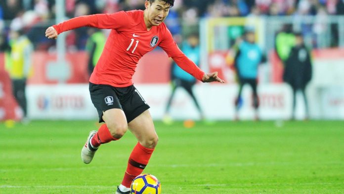 O jogador Son Heung-min, da Coreia do Sul, durante amistoso contra a Polônia, no Estádio de Silésia, em Chorzów - 27/03/2018
